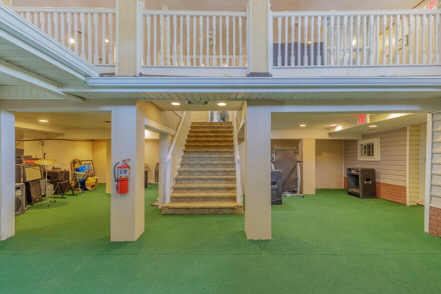 More Photos Of 3709 Brainerd Rd, Chattanooga Office For Sale