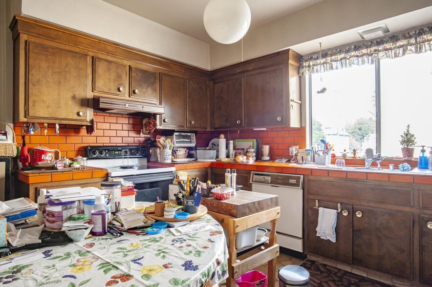More Photos Of 815 Main St, Suisun City Apartments For Sale