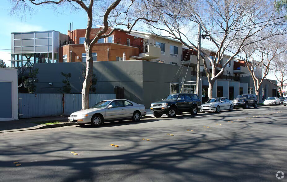 More Photos Of 4131 El Camino Real, Palo Alto Storefront Retail Residential For Lease