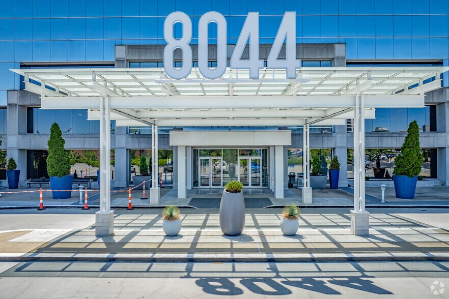 More Photos Of 8044 Montgomery Rd, Cincinnati Coworking Space