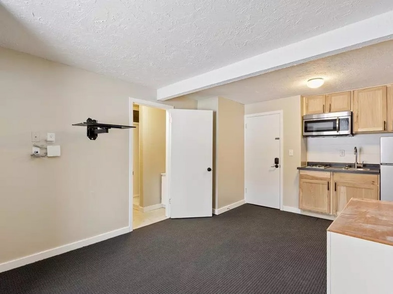 More Photos Of 107 Minnesota Ave E, Walker Apartments For Sale