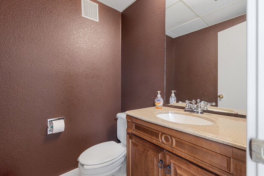 More Photos Of 1830 17th St, Boulder Office Residential For Sale