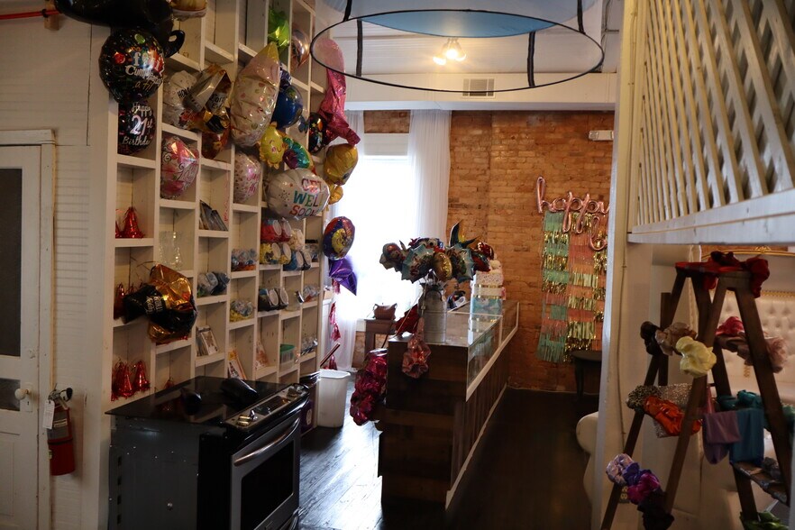 More Photos Of 108 NW Main St, Easley General Retail For Sale