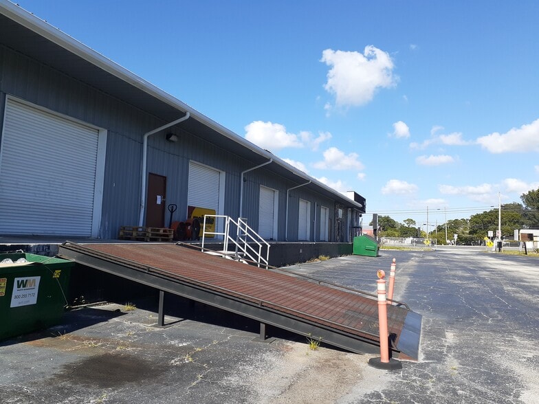 More Photos Of 12340 66th St, Largo Manufacturing For Lease