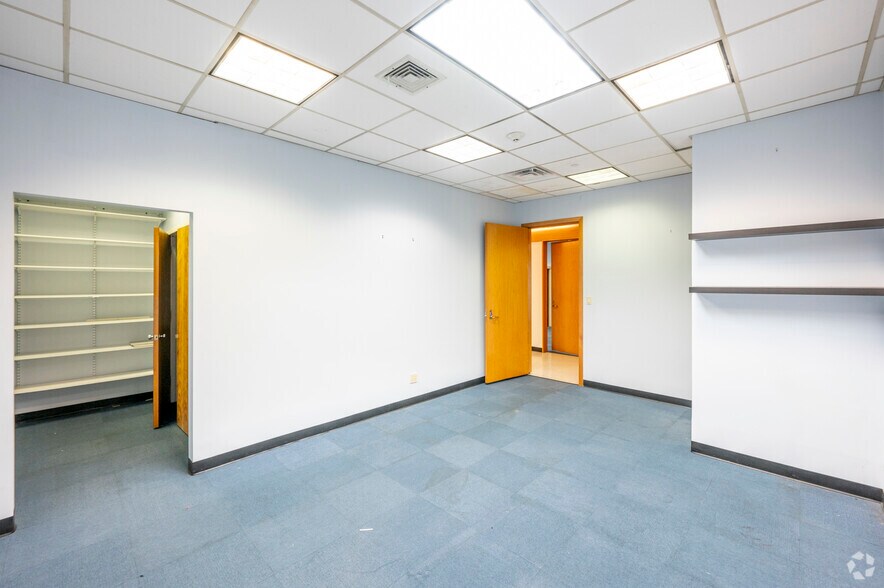 More Photos Of 1100 Stewart Ave, Garden City General Retail For Sale