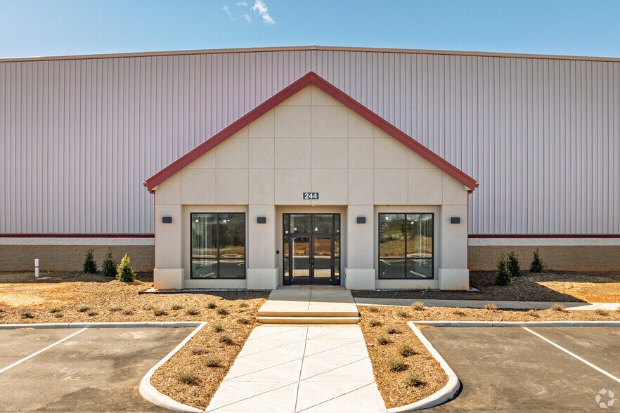 More Photos Of 244 Quality Dr, Mocksville Warehouse For Sale
