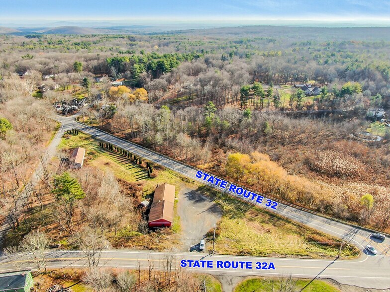 More Photos Of 8 Rt 32A, Saugerties Service Station For Sale