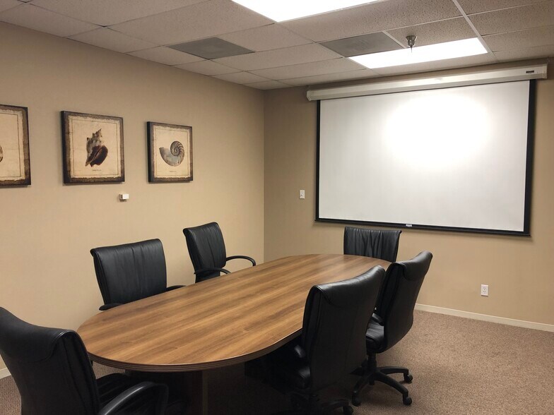 More Photos Of 10707 Corporate Dr, Stafford Office For Lease