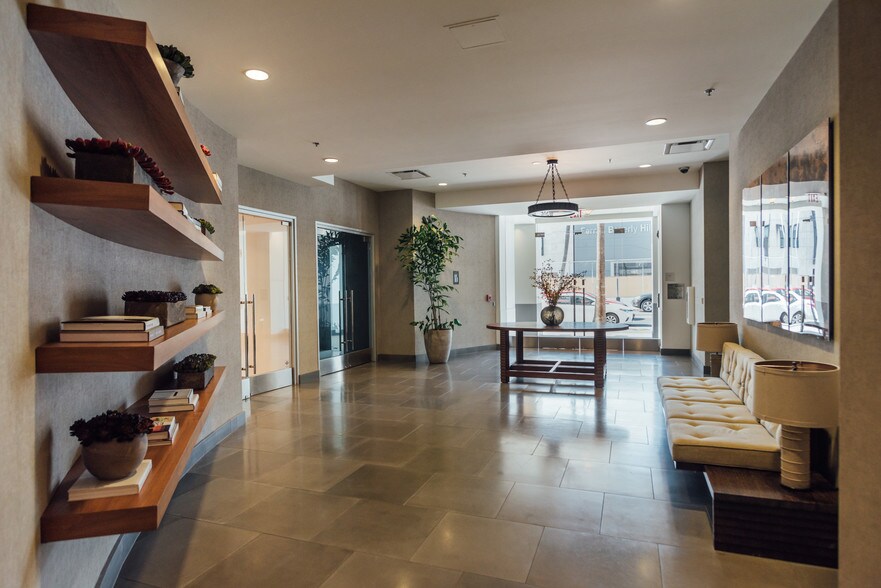 More Photos Of 9355-9361 Wilshire Blvd, Beverly Hills Office For Sale