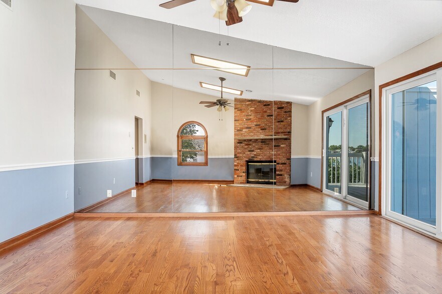 More Photos Of 88 Cove St, New Haven Apartments For Sale