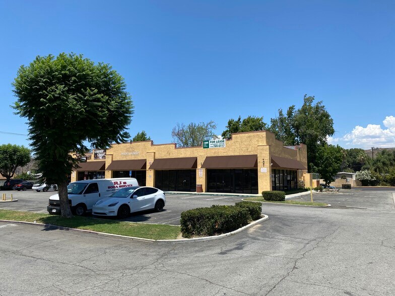 More Photos Of 2085 W Holt Ave, Pomona Unknown For Lease