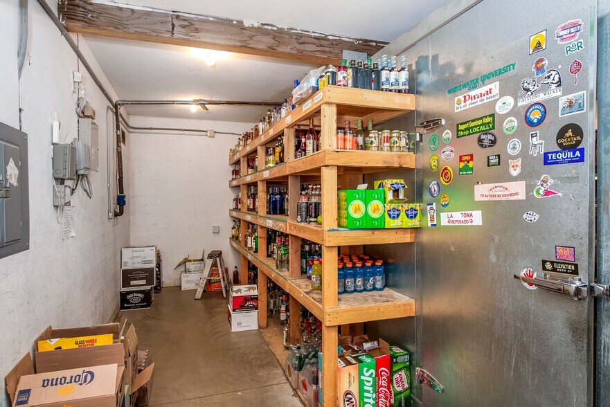 More Photos Of 81 Gillaspey Ave, Crested Butte General Retail For Sale