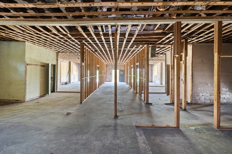 More Photos Of 1200 Central Ave, Atlanta Industrial For Sale