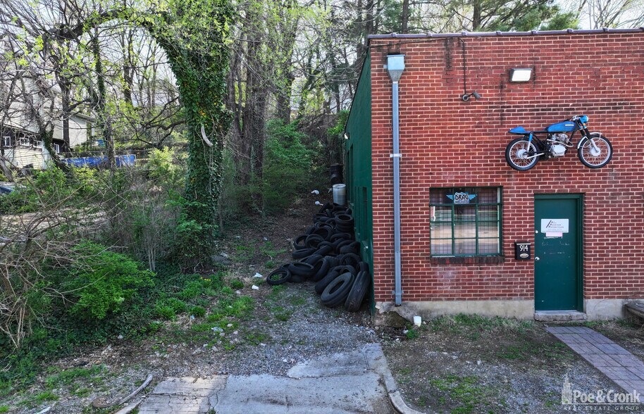 More Photos Of 914 4th St SE, Roanoke Industrial For Lease