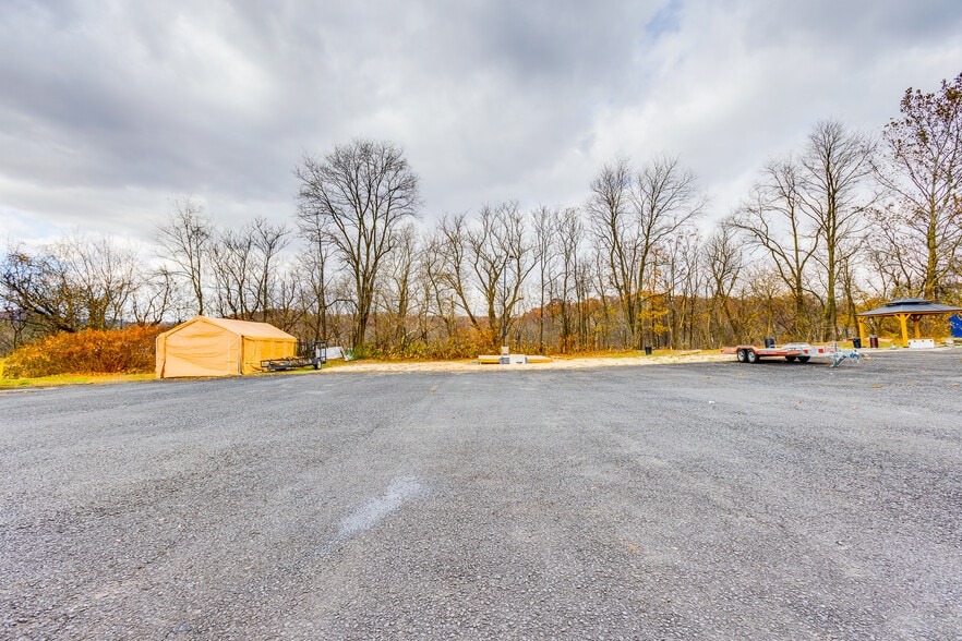 More Photos Of 702 Industrial Blvd, Latrobe Freestanding For Sale