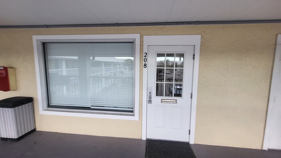 More Photos Of 1110 Pinellas Bayway S, Tierra Verde Office For Lease