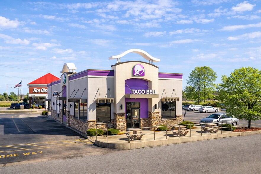 Primary Photo Of 6430 Center Dr, Zionsville Fast Food For Sale