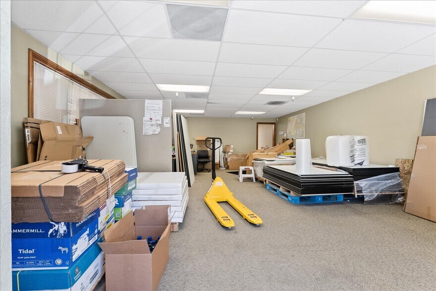 More Photos Of 2052 Prospector Ave, Park City Storefront Retail Office For Lease