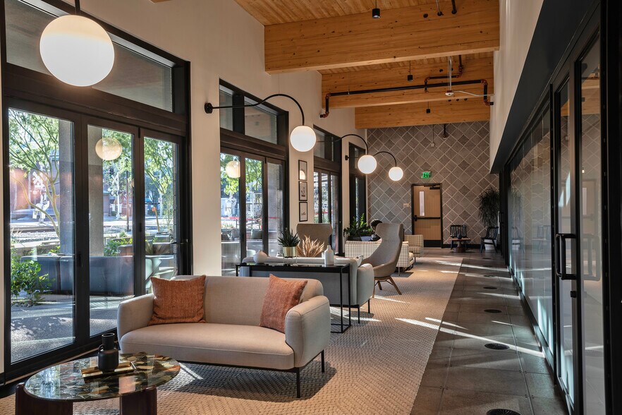 More Photos Of 433 S Farmer Ave, Tempe Office For Lease