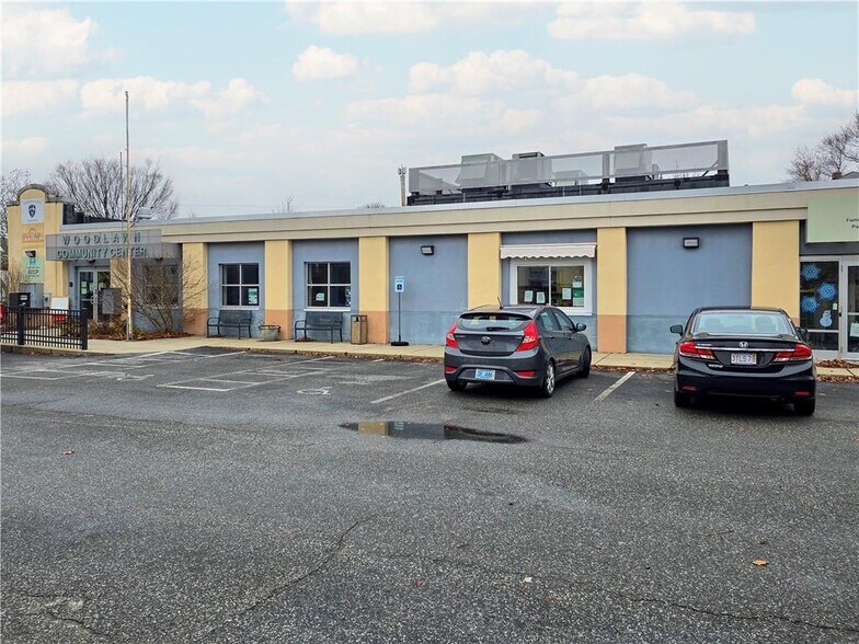 More Photos Of 210 West Ave, Pawtucket Office For Sale