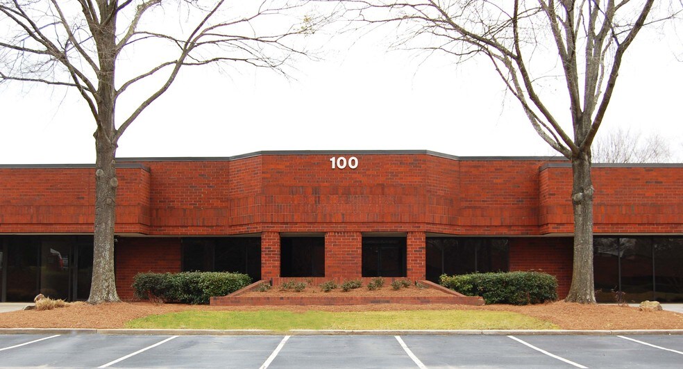 More Photos Of 1688 Phoenix Pky, College Park Unknown For Lease