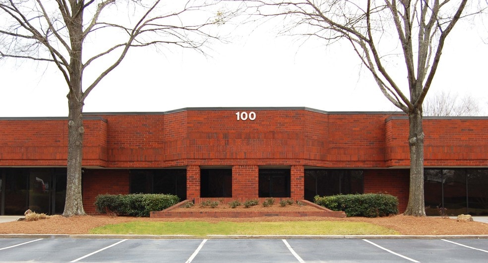 More Photos Of 1688 Phoenix Pky, College Park Unknown For Lease