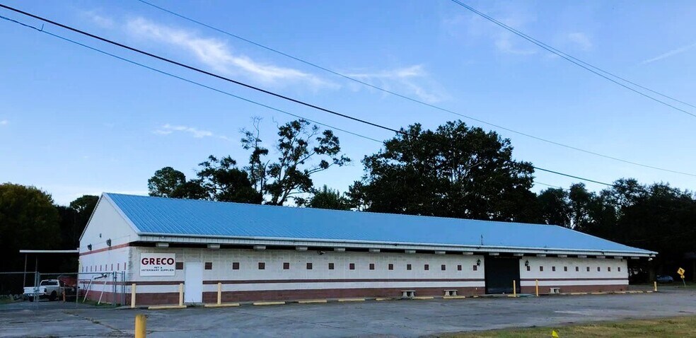 Primary Photo Of 7777 Greenwell Springs Rd, Baton Rouge Warehouse For Sale