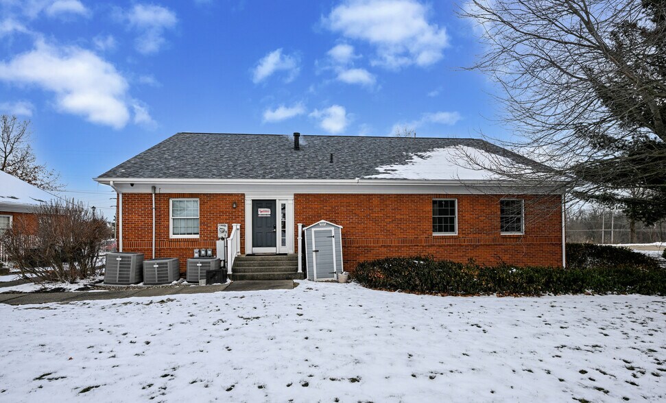 More Photos Of 312 N Cleveland Massillon Rd, Akron Medical For Lease