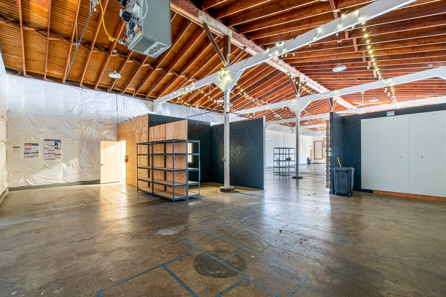 More Photos Of 4761 Lancaster Dr NE, Salem Warehouse For Lease