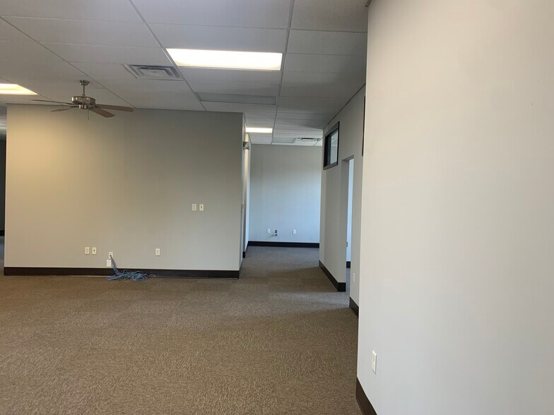 More Photos Of 495 Erlanger Rd, Erlanger Office For Lease