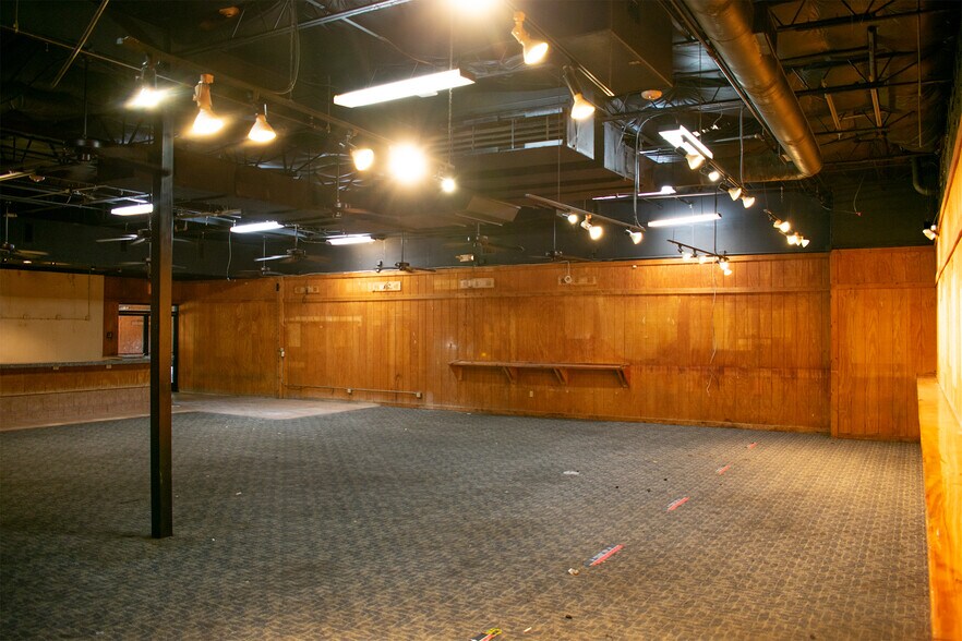 More Photos Of 1801 N Plano Rd, Richardson Specialty For Lease