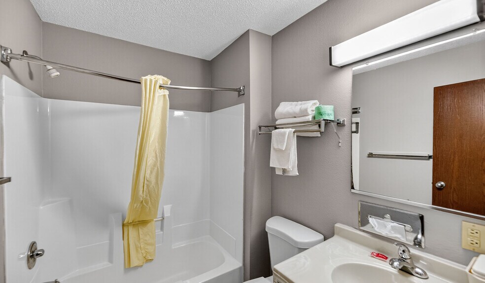 More Photos Of 2200 N Main St, Princeton Hotel For Sale