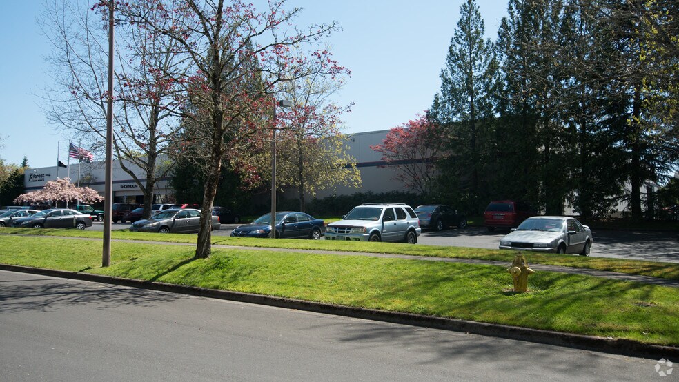 More Photos Of 6200 NE Cherry Dr, Hillsboro Industrial For Sale
