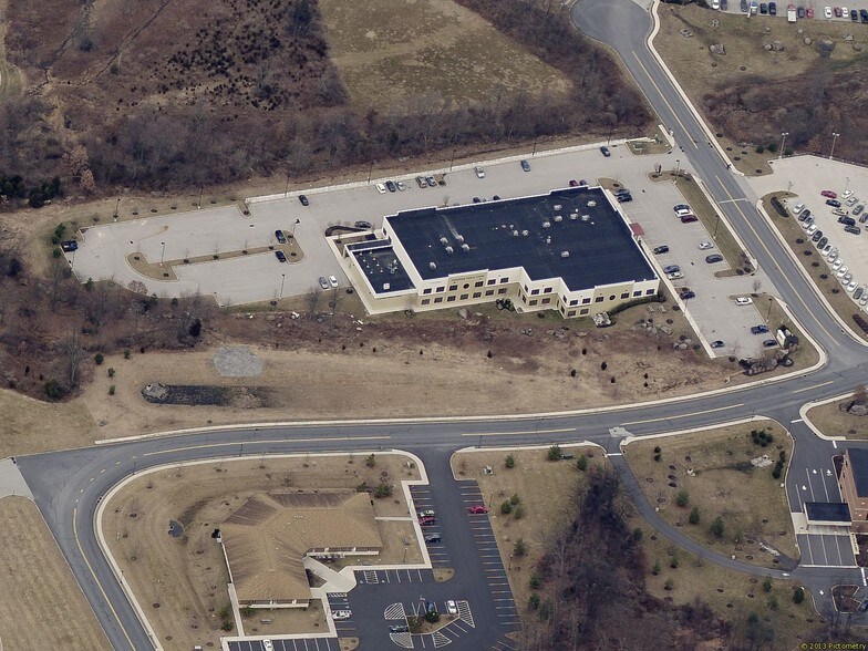 More Photos Of 20 Expedition Trl, Gettysburg Medical For Lease