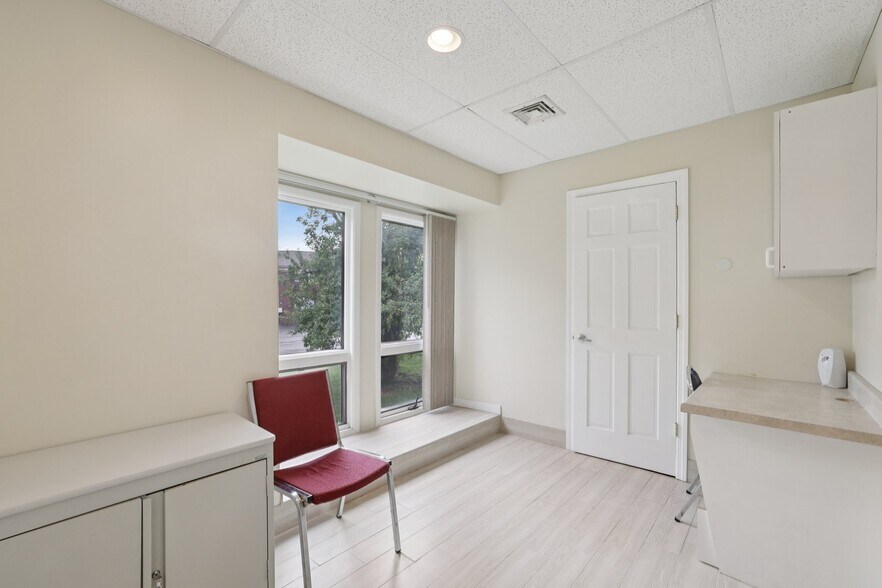 More Photos Of 364 Parsippany Rd, Parsippany Office For Sale