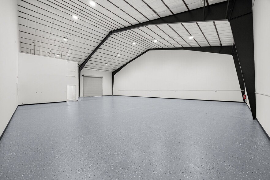 More Photos Of 8117 Magnolia St, Houston Warehouse For Lease