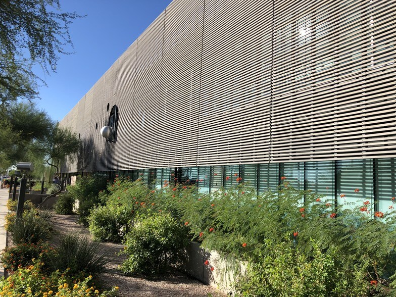 More Photos Of 2944 N 44th St, Phoenix Office For Lease