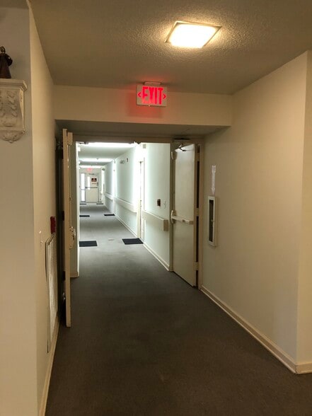 More Photos Of 1300 Pamlico St, Charlotte Apartments For Sale