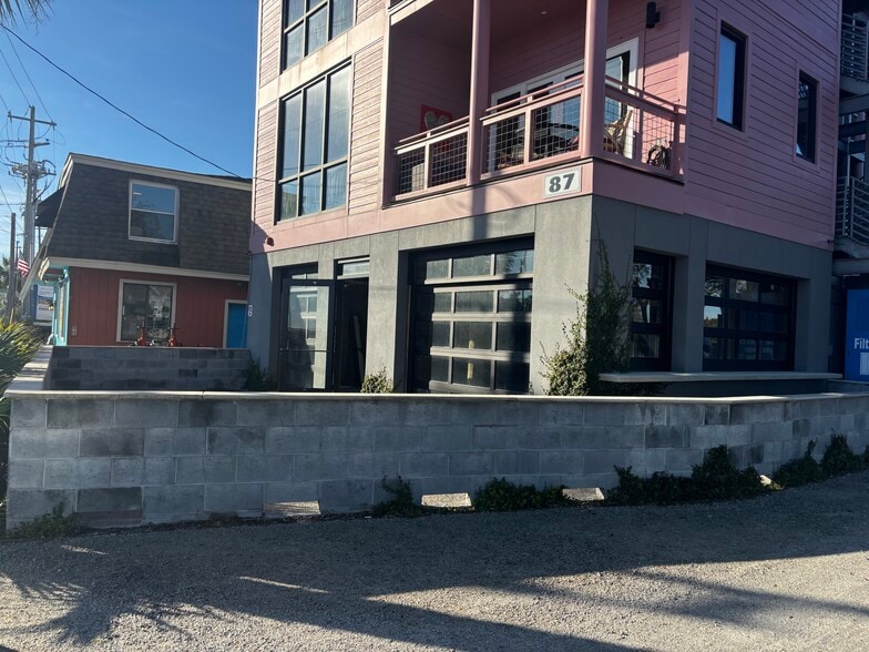 More Photos Of 87 Center St, Folly Beach Restaurant For Lease