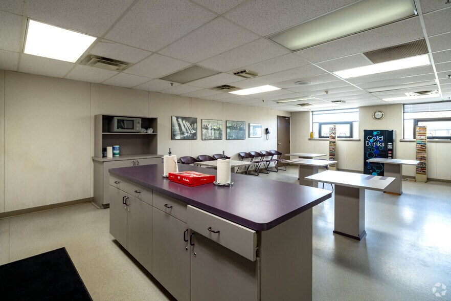More Photos Of 7200 Miller Dr, Warren Research And Development For Lease