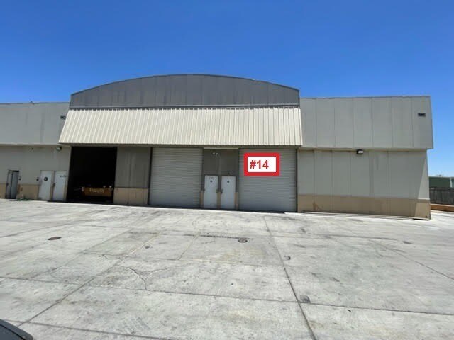 More Photos Of 10881 Santa Fe Ave, Hesperia Warehouse For Lease