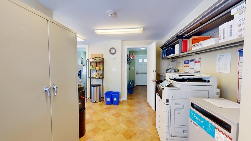 More Photos Of 460 E Main Rd, Middletown Medical For Sale