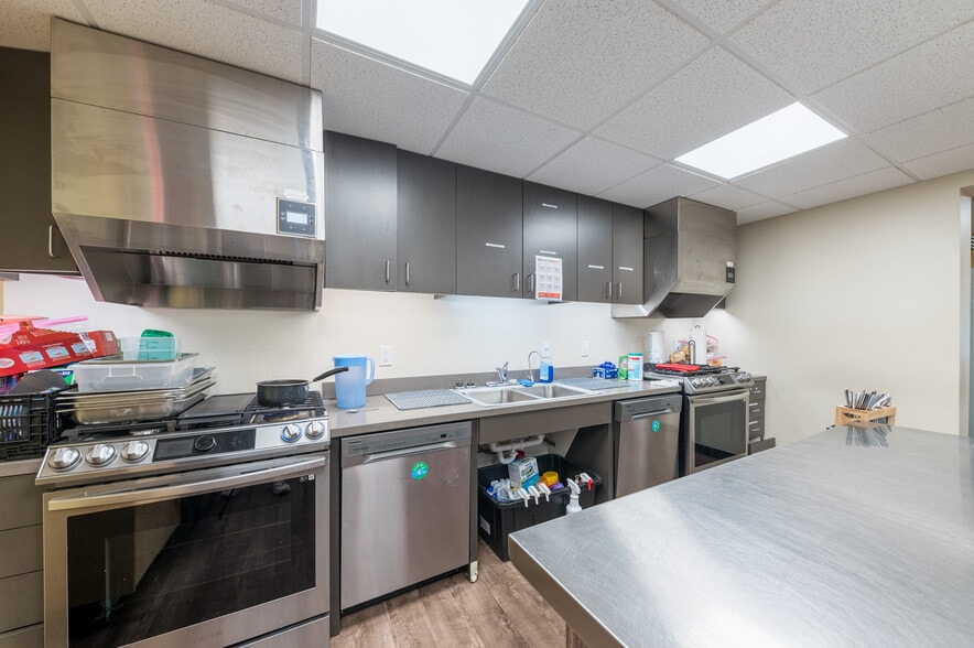 More Photos Of 900 Fairmont Rd, Morgantown Office For Sale