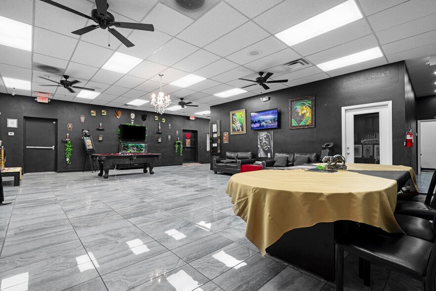 More Photos Of 4105 S Central Ave, Phoenix Freestanding For Sale