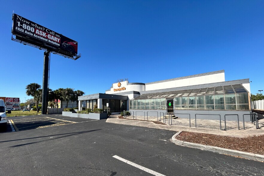 More Photos Of 1902 N Dale Mabry Hwy, Tampa Restaurant For Lease