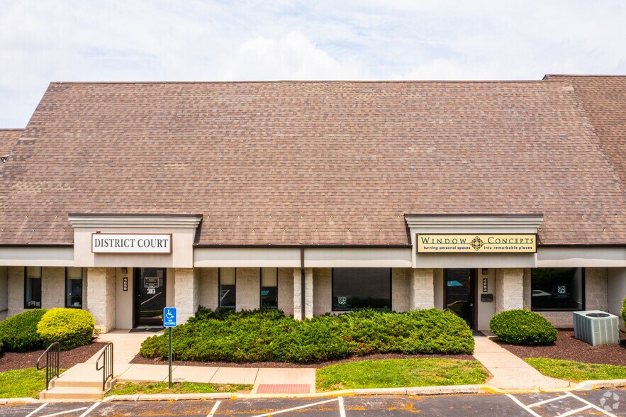 More Photos Of 4641-4659 West Chester Pike, Newtown Square Medical For Lease