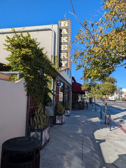 More Photos Of 4686-4696 30th St, San Diego Storefront Retail Residential For Lease