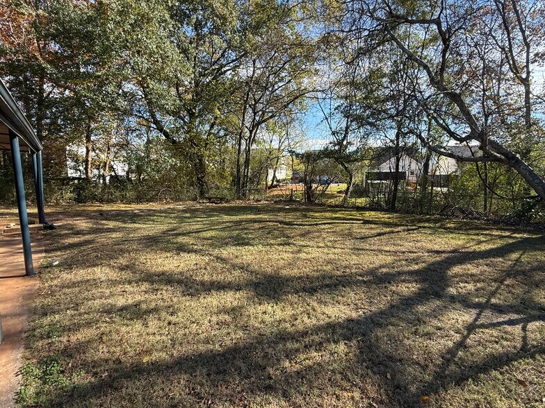 More Photos Of 96 W Felton Rd, Cartersville Office For Sale