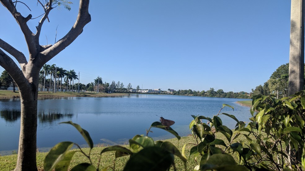 More Photos Of 1007 Shotgun Rd, Sunrise Office For Sale