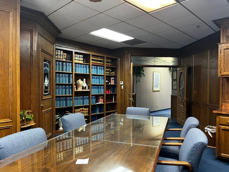 More Photos Of 3585 W Beechwood Ave, Fresno Office For Sale